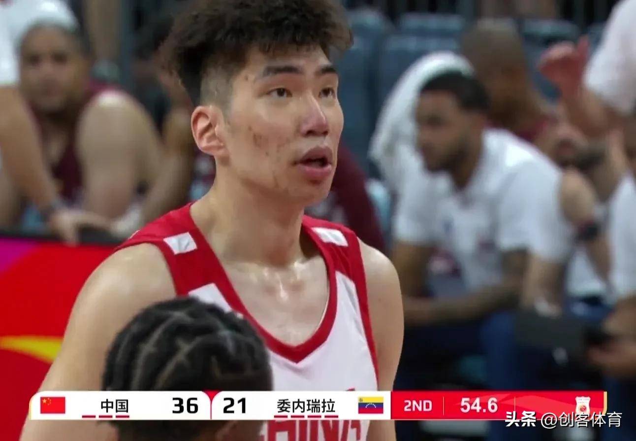 委内瑞拉男篮队员飒爽挥洒，取得惊险胜利的简单介绍