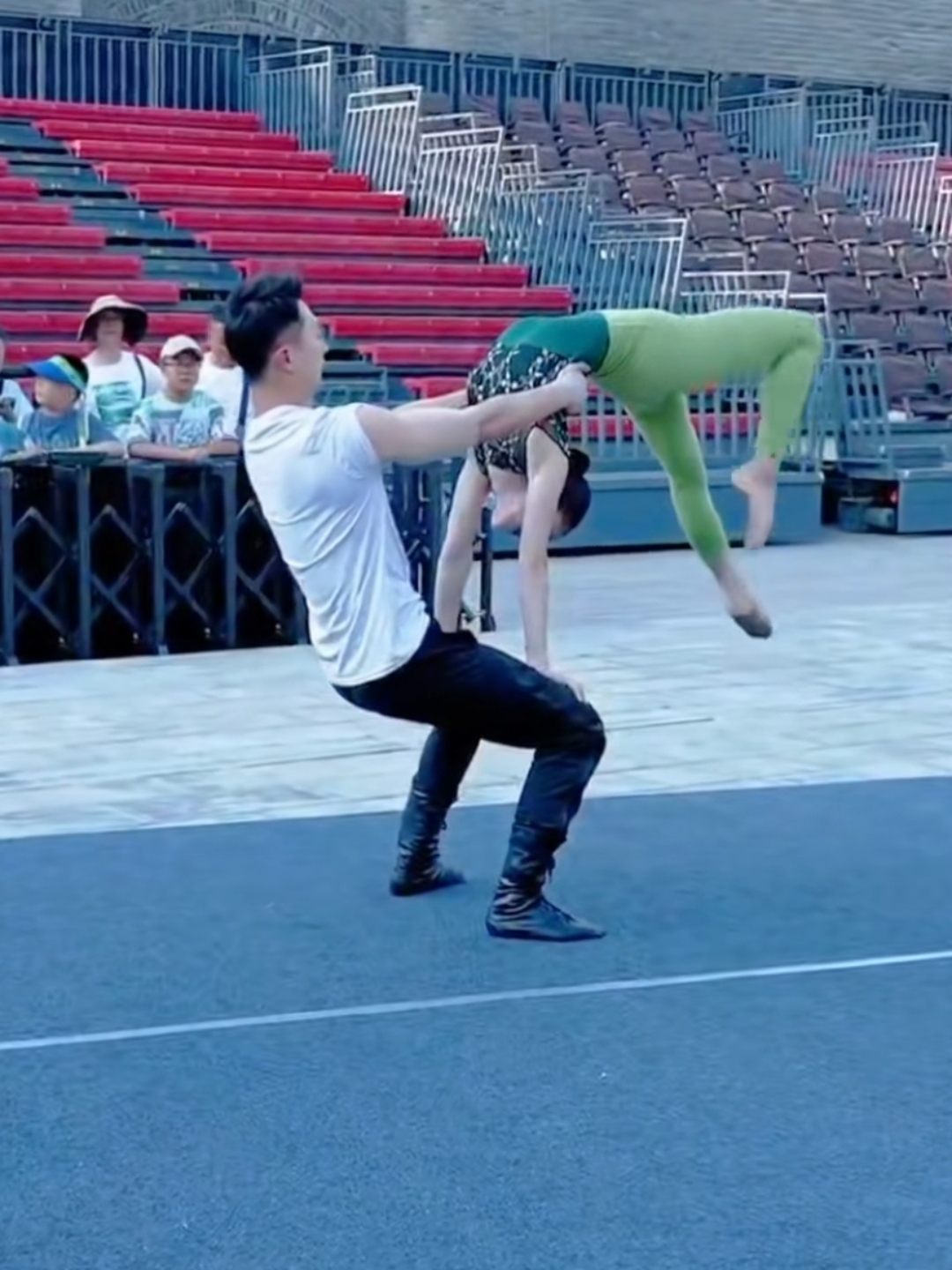 爱游戏在线登录-关于精湛技艺展现，纵横赛场无敌手的信息