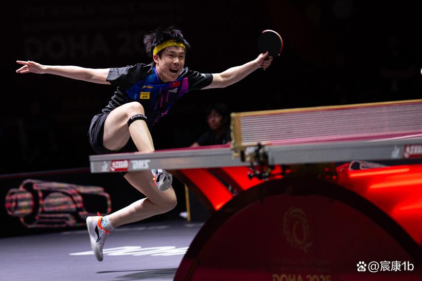 爱游戏-运动员精彩表现观众尖叫叫好