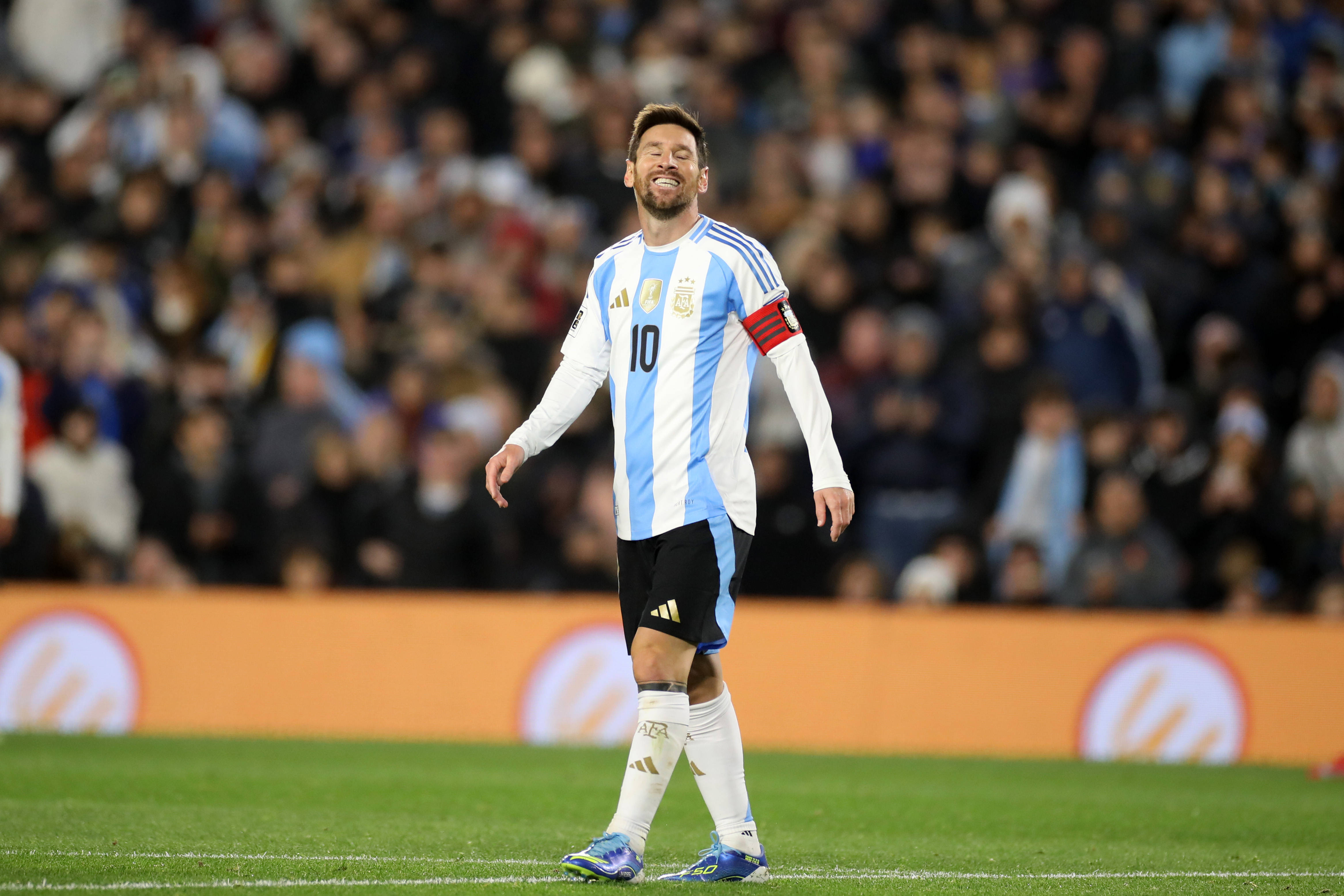 阿根廷队投入比赛，足球训练备战