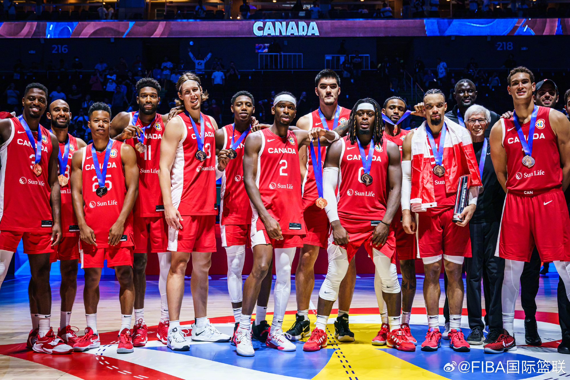 世界篮球巨星集结进行表演赛